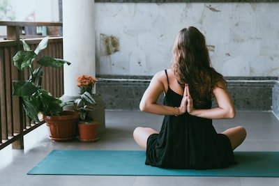 Pourquoi privilégier les tapis de yoga antidérapants ?